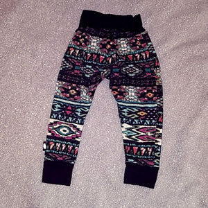 EUC The Mini Classy Toddler leggings